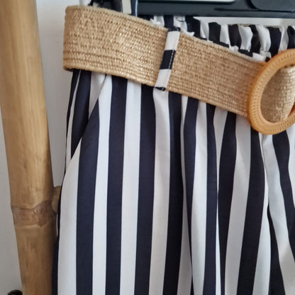 Pantalona riscas com cinto incluido