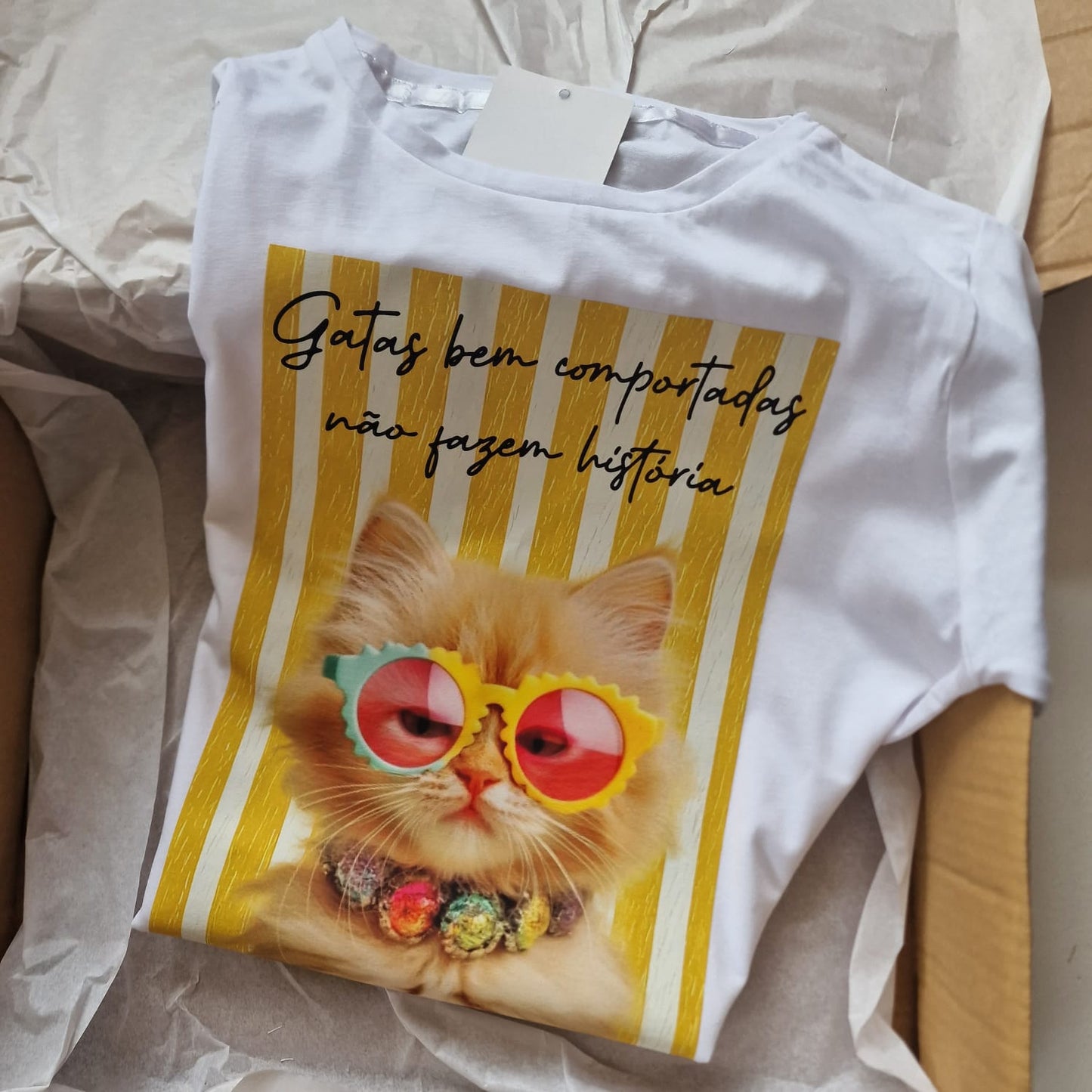 T-shirt personalizada Gatas bem comportadas