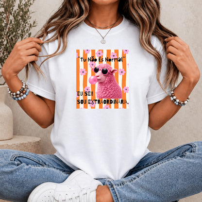 T-shirt personalizada Tu não és normal